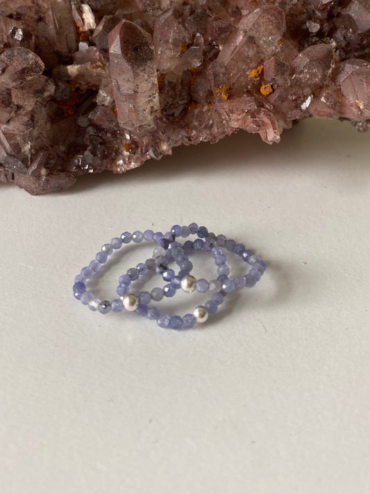 Hand Made Faceted Tanzanite w/ Silver Stackable Stretch Ring